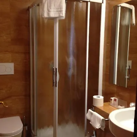 Astoria Garden Szálloda