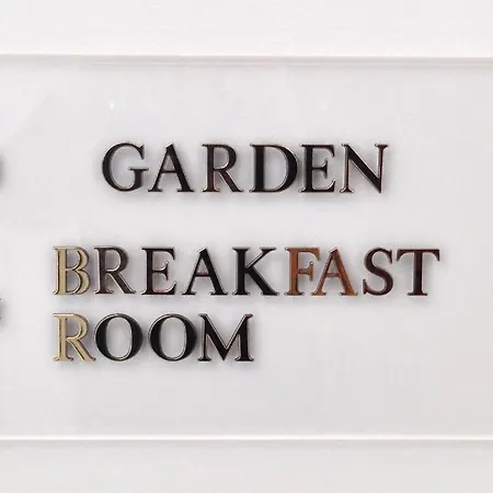 Astoria Garden Szálloda 3*