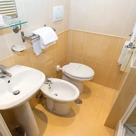 Astoria Garden Szálloda