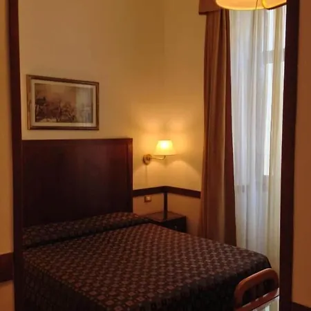 Astoria Garden Szálloda 3*