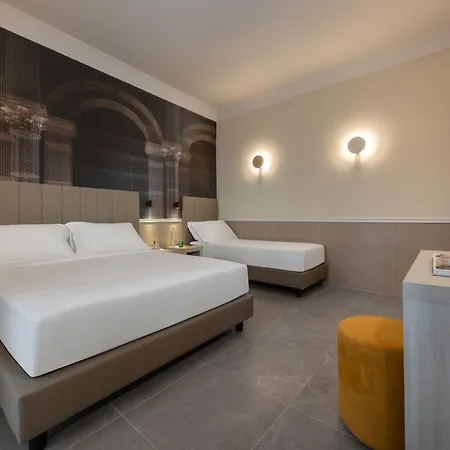 Hotel Astoria Garden 3*