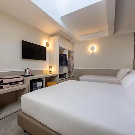 Astoria Garden Hotel