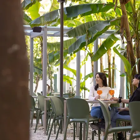 Astoria Garden 3*