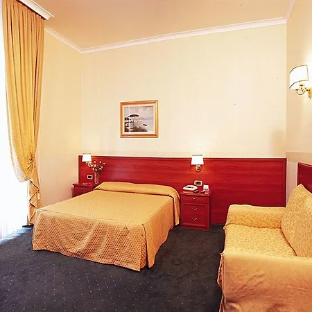 Astoria Garden Szálloda