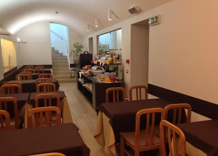 Astoria Garden Hotel