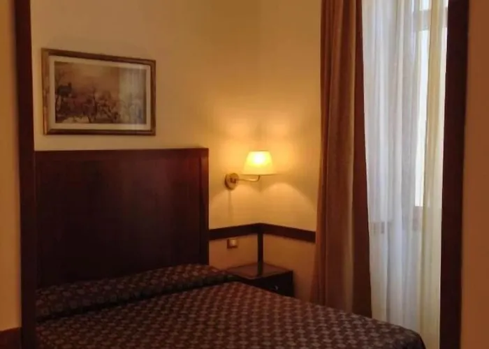 Astoria Garden Hotel 3*