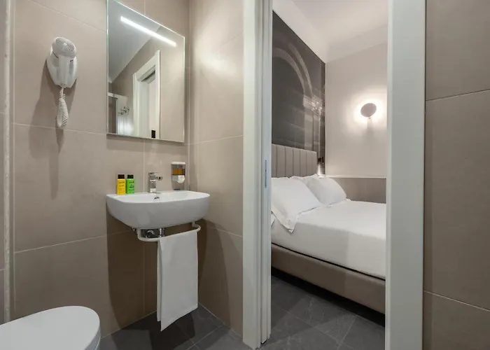 Astoria Garden 酒店