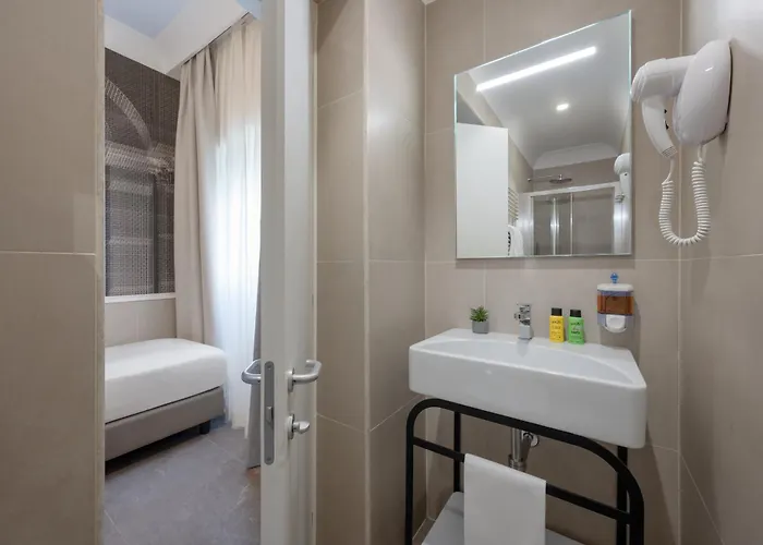 酒店 Astoria Garden 3*