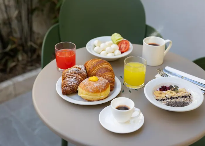 Astoria Garden Hotel 3*