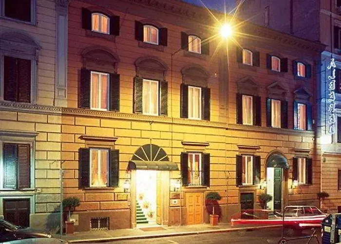 Hotel Astoria Garden 3*