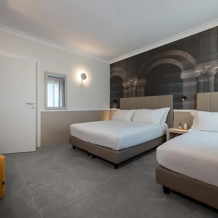 Astoria Garden Отель 3*