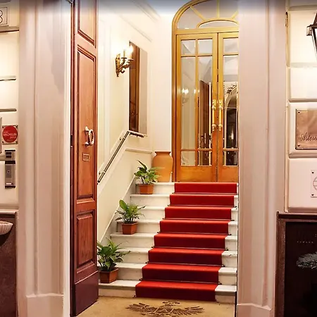 Отель Astoria Garden 3*